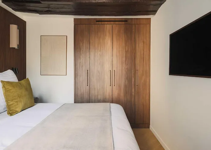 Ac 2br 6p - Notre-dame De Paryż